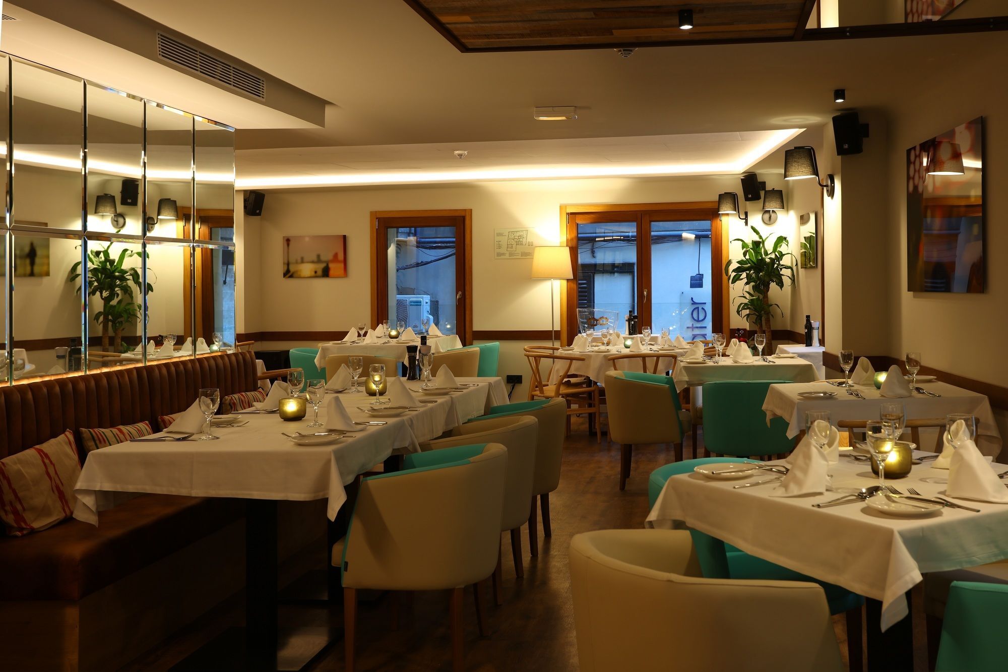 Bo Hotel Palma 외부 사진 Interior of a restaurant in Barcelona